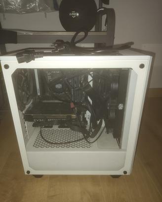 PC completo pronto all'uso.