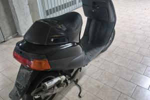 piaggio zip