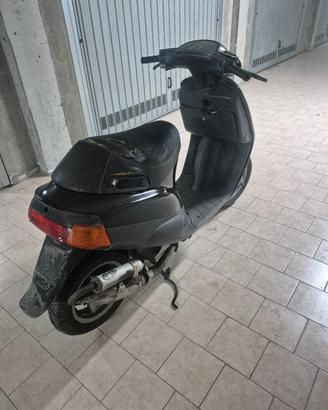 piaggio zip