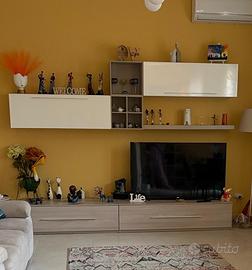 Parete Attrezzata in legno