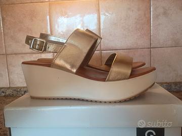 SANDALI ORO