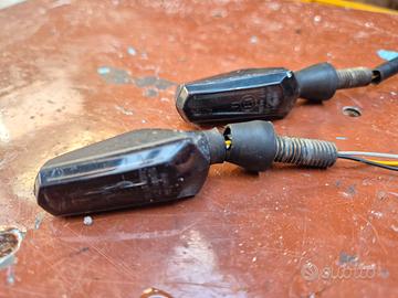 frecce lightech con luci posizione