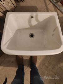 Lavatoio 60x50 Cm Da Appoggio Con Vasca In Ceramic