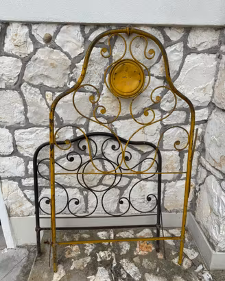 Letto in metallo