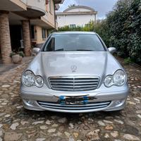 Auto mercedes
