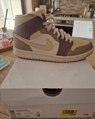 nike Jordan femminile  n.40