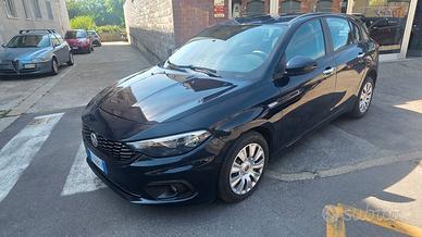 Fiat Tipo 1.6 Mjt S&S 5 porte Easy