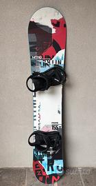 Tavola snowboard con attacchi nitro