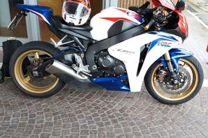 Honda cbr 1000rr fireblade abs 2009 