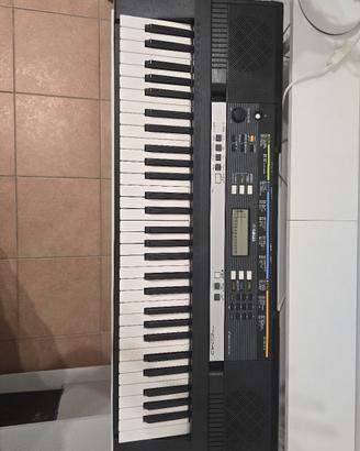 Tastiera Yamaha E243