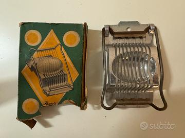 Taglia uova sode in metallo d’epoca