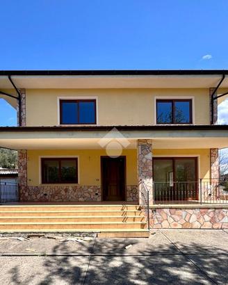 VILLA SINGOLA A RENDE