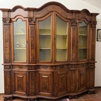 Libreria in legno di noce