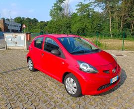 Toyota Aygo 1.0 12V VVT-i 5 porte*Clima*Servo*Aux*