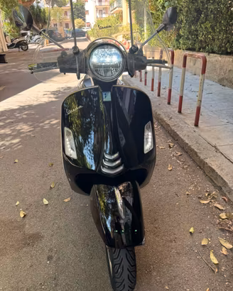 Vespa 300 gts