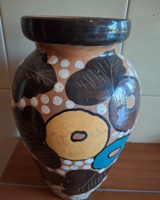 Vaso di ceramica per fiori
