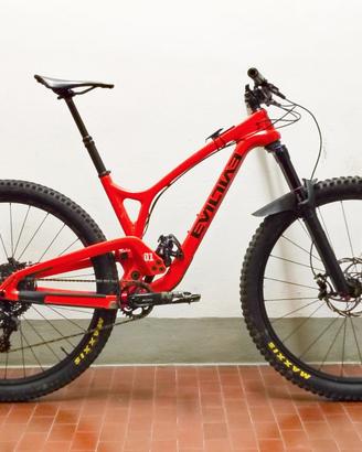 MTB trail enduro full 29 carbonio EVIL taglia M
