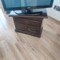 mobile in legno porta tv