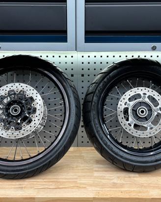 Coppia ruote bmw f800gs