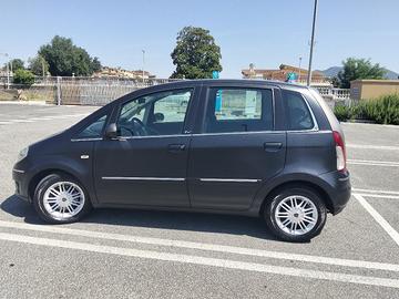 Lancia Musa 1.3 Multi Jet