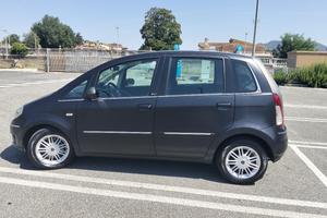Lancia Musa 1.3 Multi Jet