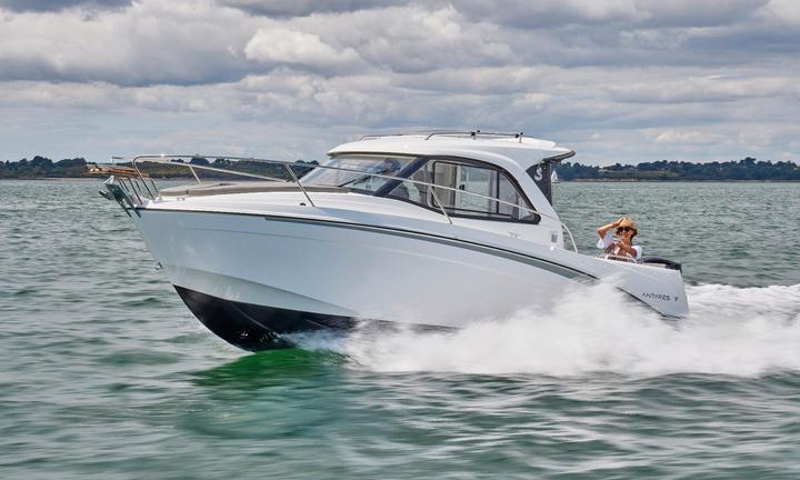 Beneteau antares 7