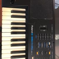 Roland E35