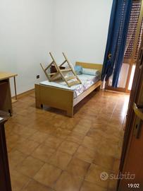 Camera per studentessa universitaria