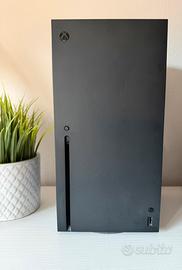 Xbox Serie X 1TB + 2 controllers usata pochissimo