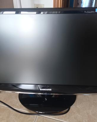 TV Samsung SyncMaster 2333HD