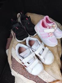 lotto scarpe/pantofole bambina