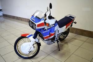Honda XRV 650 Africa Twin RD03   anno 1990