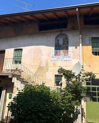 Casa indipendente di 138 m² con 5 locali a Colle B