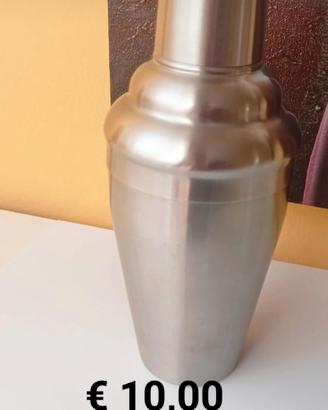 Shaker in acciaio 