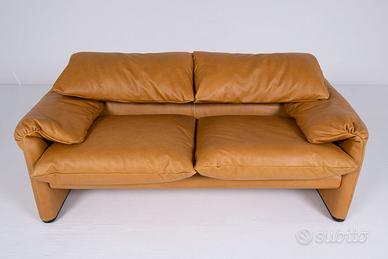 Divano Maralunga di Vico Magistretti per Cassina