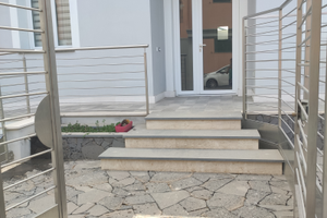 Locale uso ufficio e locale deposito