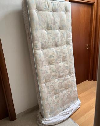 Materasso usato