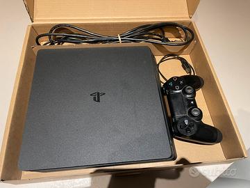PS 4 SLIM