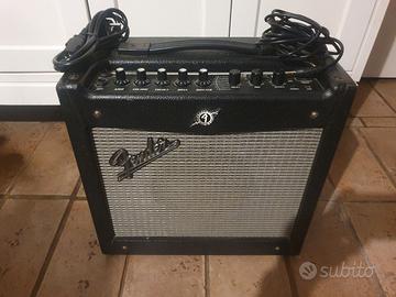 Amplificatore Fender Mustang I (V.2) seminuovo.