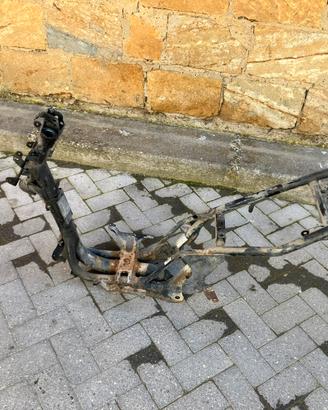 Telaio Aprilia Sr 50 2006 con documenti