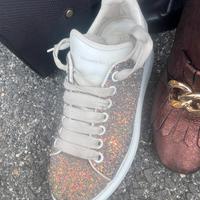 Mcqueen con brillantini muticolor pastello