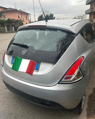 Lancia ipsylon 1200 gpl 69 cv