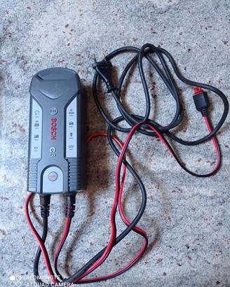 Caricatore batteria auto moto Bosch C3