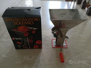 Macchina per conserva