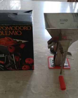 Macchina per conserva