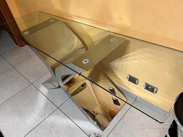 Piano in cristallo trasparente