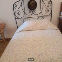  struttura due letti in ferro battuto