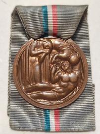 Medaglia per le madri dei caduti di guerra