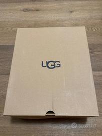 UGG classic mini platform