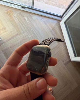 Apple Watch SE 44mm